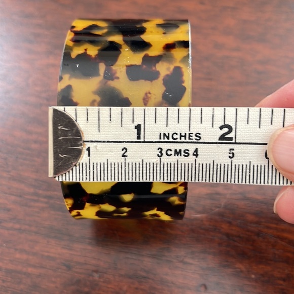 Tortoise shell cellulose acetate wide cuff bracelet bangle - Picture 10 of 10